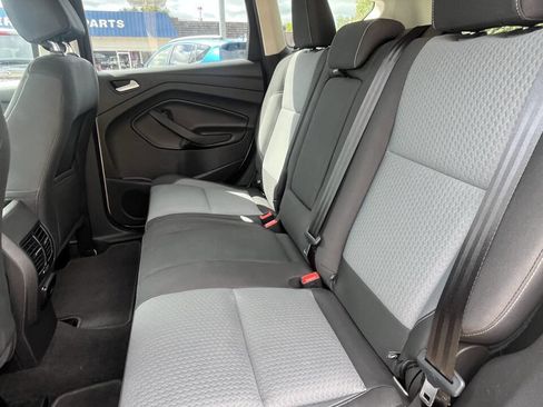 Used 2017 Ford Escape SE w/ SE Cold Weather Package image 17