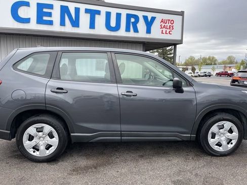 Used 2023 Subaru Forester AWD/4WD image 20
