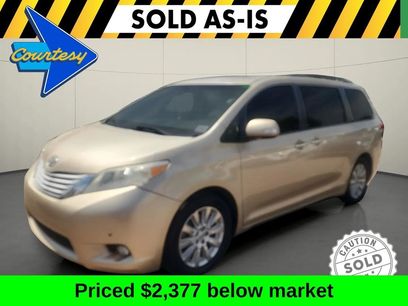 Used 2014 Toyota Sienna Limited w/ Limited Premium Package