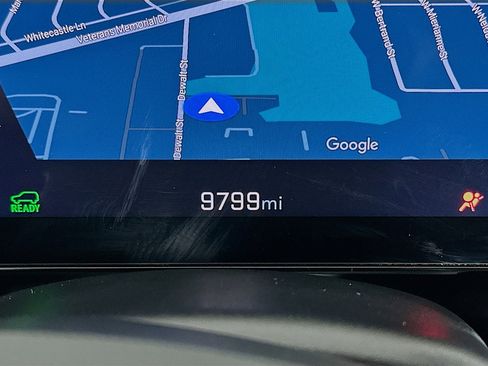 Used 2025 Chevrolet Equinox EV LT w/ Convenience Package image 19