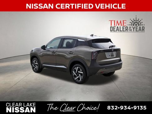 Certified 2025 Nissan Kicks SV w/ Interior Electronics Package FWD image 6