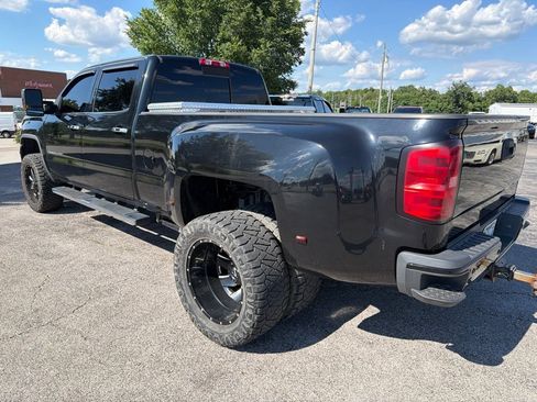 Used 2015 GMC Sierra 3500 Denali w/ Duramax Plus Package AWD/4WD image 4