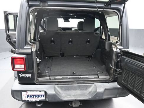 Used 2024 Jeep Wrangler Unlimited Sport AWD/4WD image 18