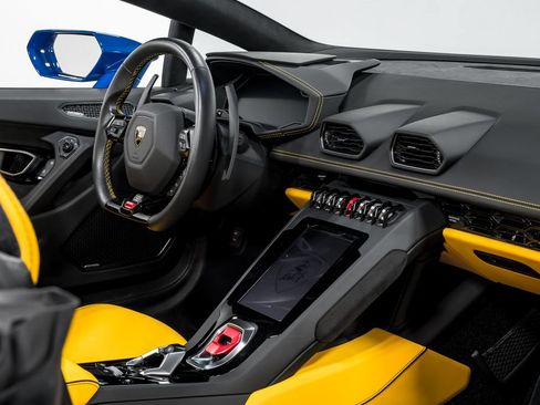 Used 2023 Lamborghini Huracan EVO AWD/4WD image 30