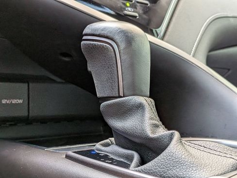 Used 2023 Toyota Camry SE FWD image 13