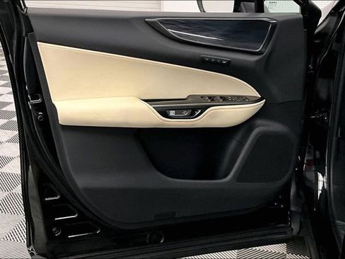 Used 2024 Lexus NX 250 FWD w/ Towing Package (2000 Lbs) image 21