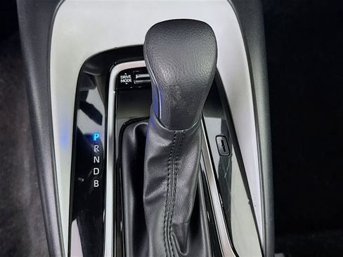 Used 2023 Toyota Corolla SE FWD image 19