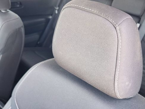Used 2025 Nissan Pathfinder SV FWD image 15