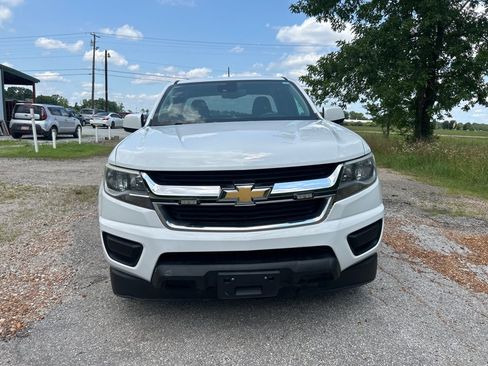 Used 2020 Chevrolet Colorado LT w/ Safety Package RWD image 2