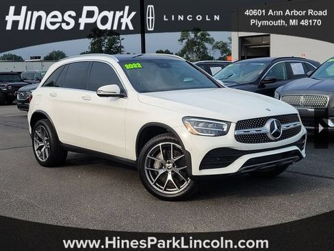 Used 2022 Mercedes-Benz GLC 300 4MATIC image 1