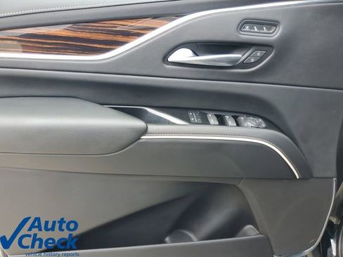 Used 2022 Cadillac Escalade ESV Premium Luxury RWD image 23