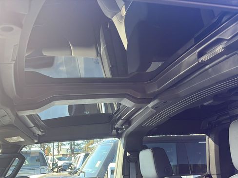 Used 2025 GMC Hummer EV 3X AWD/4WD image 35