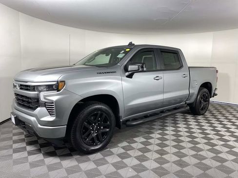 Used 2023 Chevrolet Silverado 1500 RST w/ Rally Edition AWD/4WD image 4