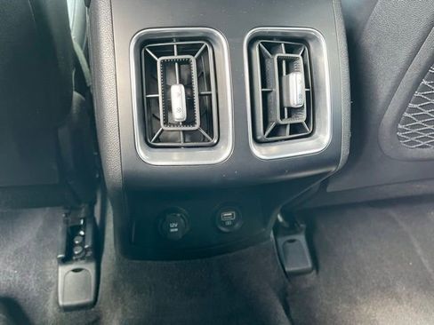 Used 2021 Kia Sorento S w/ Panoramic Sunroof Package FWD image 25