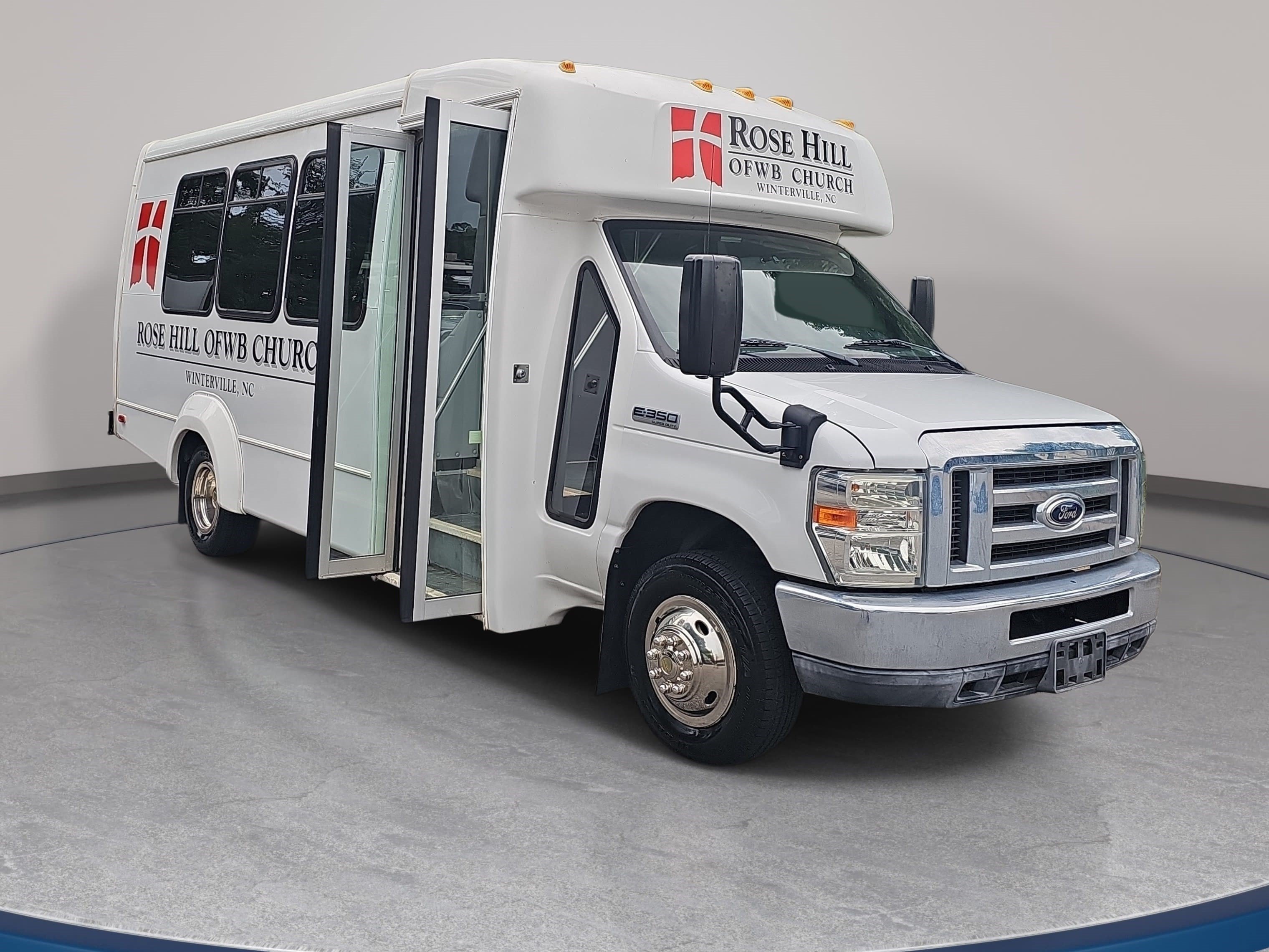 Used 2015 Ford E-350 and Econoline 350 Super Duty w/ Shuttle Bus Prep Package RWD image 3
