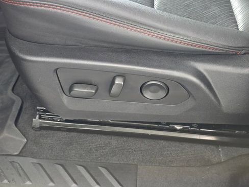 Used 2023 GMC Canyon AT4X image 24