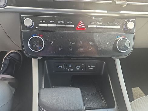 Used 2025 Hyundai Tucson SEL AWD/4WD image 7