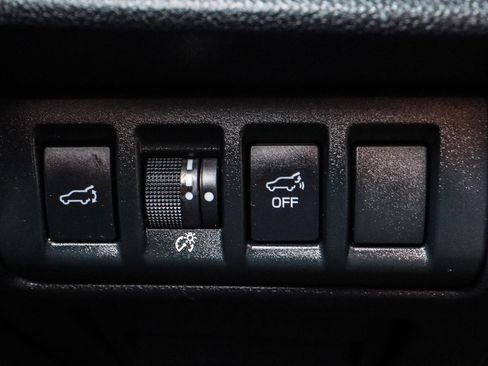 Used 2020 Subaru Outback Touring w/ Popular Package #2 AWD/4WD image 12