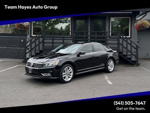 Used 2017 Volkswagen Passat 1.8T SEL Premium FWD image 1