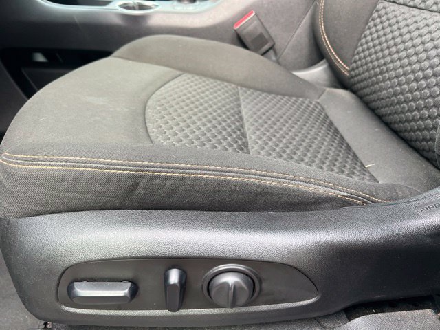 Used 2020 GMC Terrain SLE w/ Driver Convenience Package FWD image 18