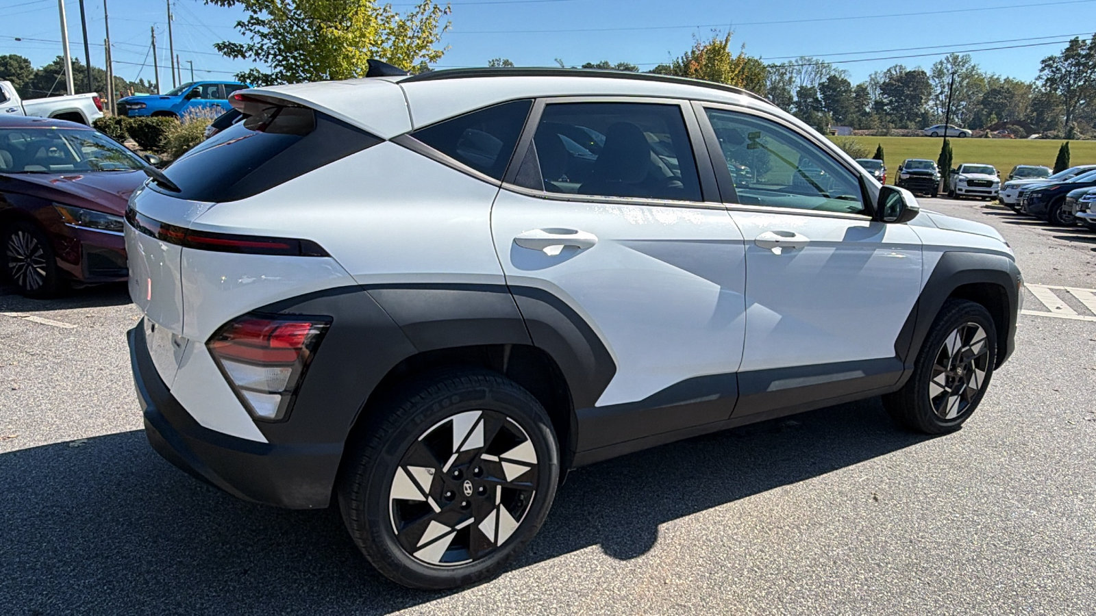 Used 2025 Hyundai Kona SEL AWD/4WD image 8