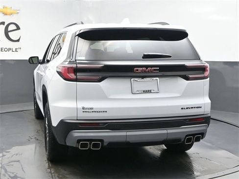 Used 2025 GMC Acadia Elevation image 36