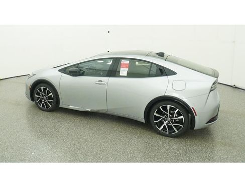 New 2026 Toyota Prius Plug-In Hybrid image 4