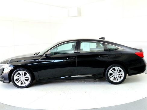 Used 2020 Honda Accord LX image 3