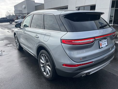 Used 2022 Lincoln Corsair FWD w/ Premium Package image 3