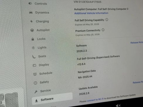 Used 2018 Tesla Model 3 Mid Range image 14