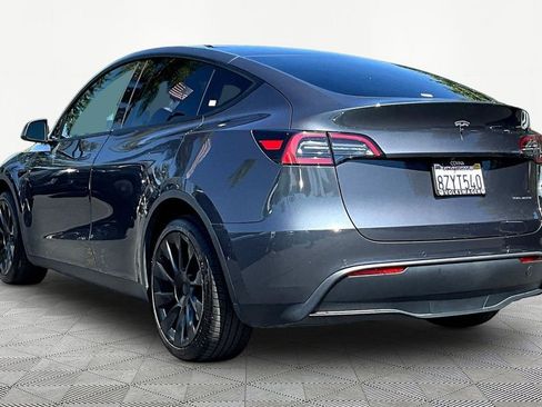 Used 2022 Tesla Model Y Long Range AWD/4WD image 4