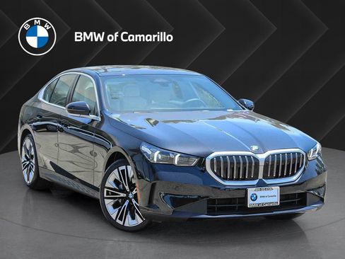 Used 2026 BMW 530i RWD image 1