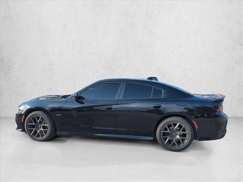 Used 2019 Dodge Charger R/T RWD image 8