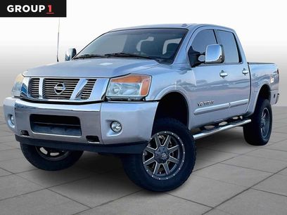 Used 2015 Nissan Titan SL w/ SL Moonroof Package