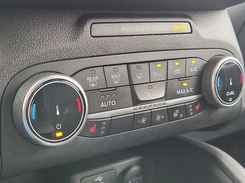 Certified 2024 Ford Escape Active AWD/4WD image 18