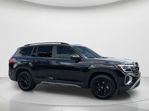 New 2026 Volkswagen Atlas Peak Edition AWD/4WD image 5