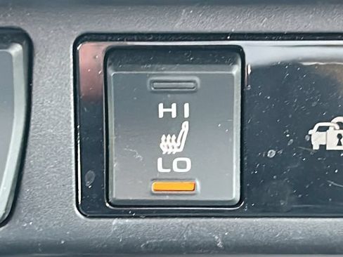 Used 2025 Toyota RAV4 XLE Premium w/ Weather Package FWD image 20