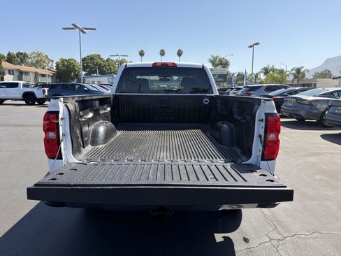 Used 2018 Chevrolet Silverado 1500 LT w/ All Star Edition AWD/4WD image 16