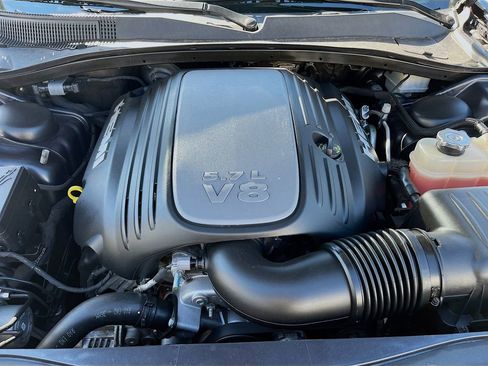 Used 2018 Chrysler 300 S w/ 300S Premium Group image 31