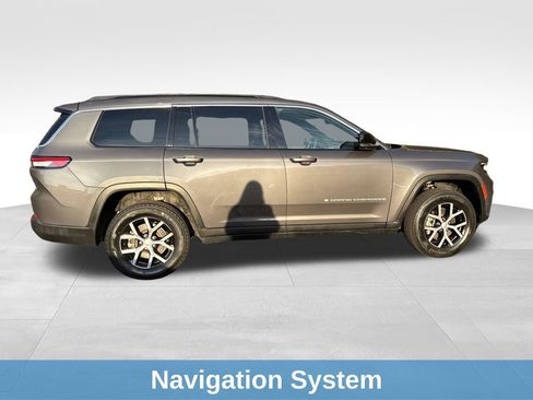 Used 2024 Jeep Grand Cherokee L Limited w/ Luxury Tech Group II image 9