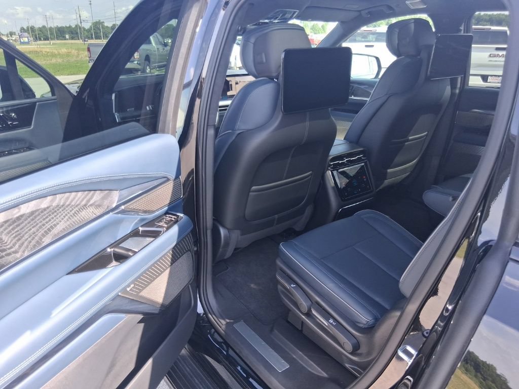 Used 2025 Cadillac Escalade IQ Sport 2 AWD/4WD image 27