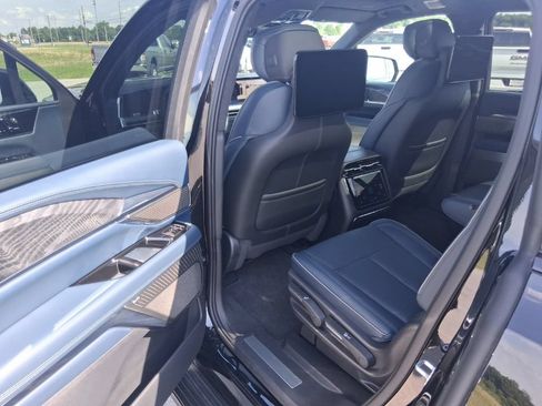 Used 2025 Cadillac Escalade IQ Sport 2 AWD/4WD image 27
