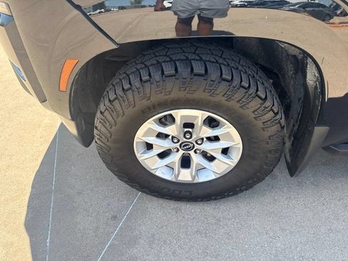 Certified 2024 Nissan Frontier SV w/ Tow Package RWD image 9