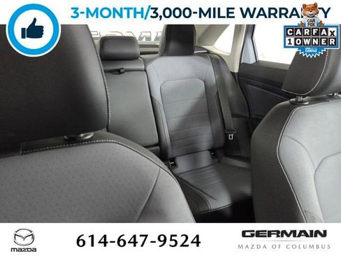 Used 2025 Volkswagen Jetta SE w/ Sunroof Package image 18