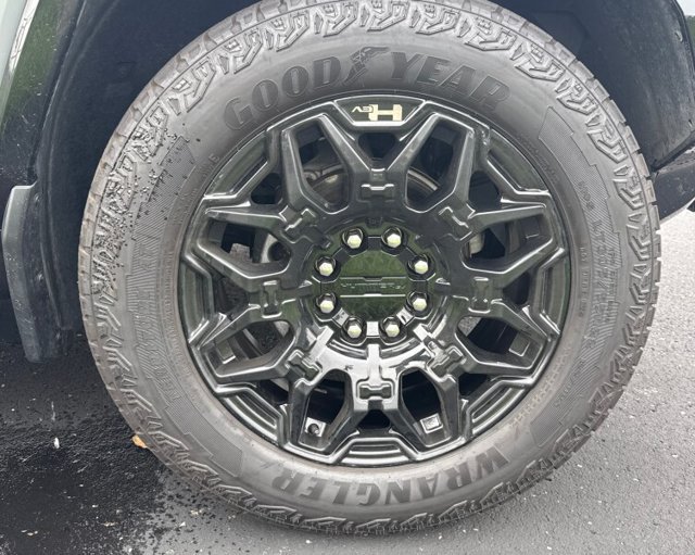 Used 2025 GMC Hummer EV 2X AWD/4WD image 7