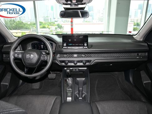 Used 2025 Honda Accord SE image 10