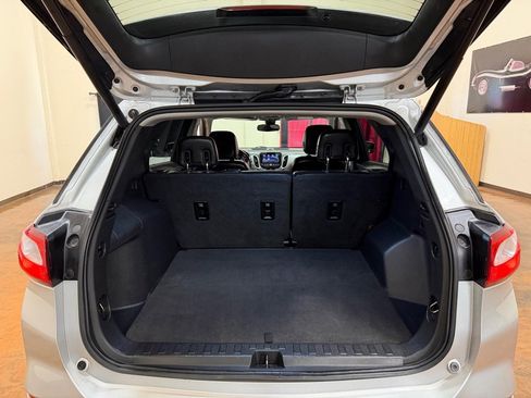 Used 2019 Chevrolet Equinox Premier FWD image 14