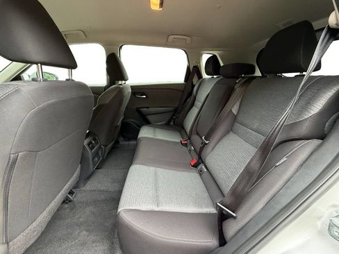 Used 2023 Nissan Rogue SV FWD image 14