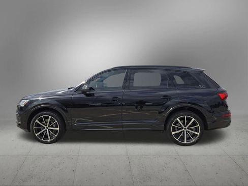 Used 2021 Audi Q7 3.0T Prestige w/ Prestige Package AWD/4WD image 3