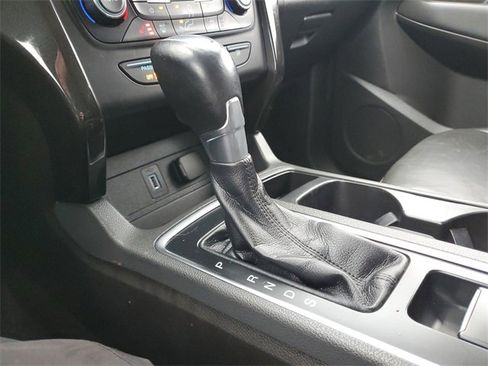 Used 2017 Ford Escape Titanium image 15